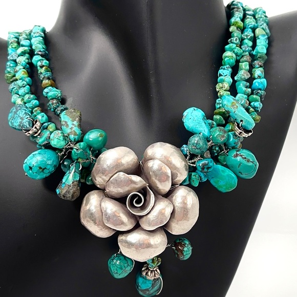 VINTAGE | NWOT
Beautiful Barse Turquoise and Silver Floral Necklace - Picture 3 of 16